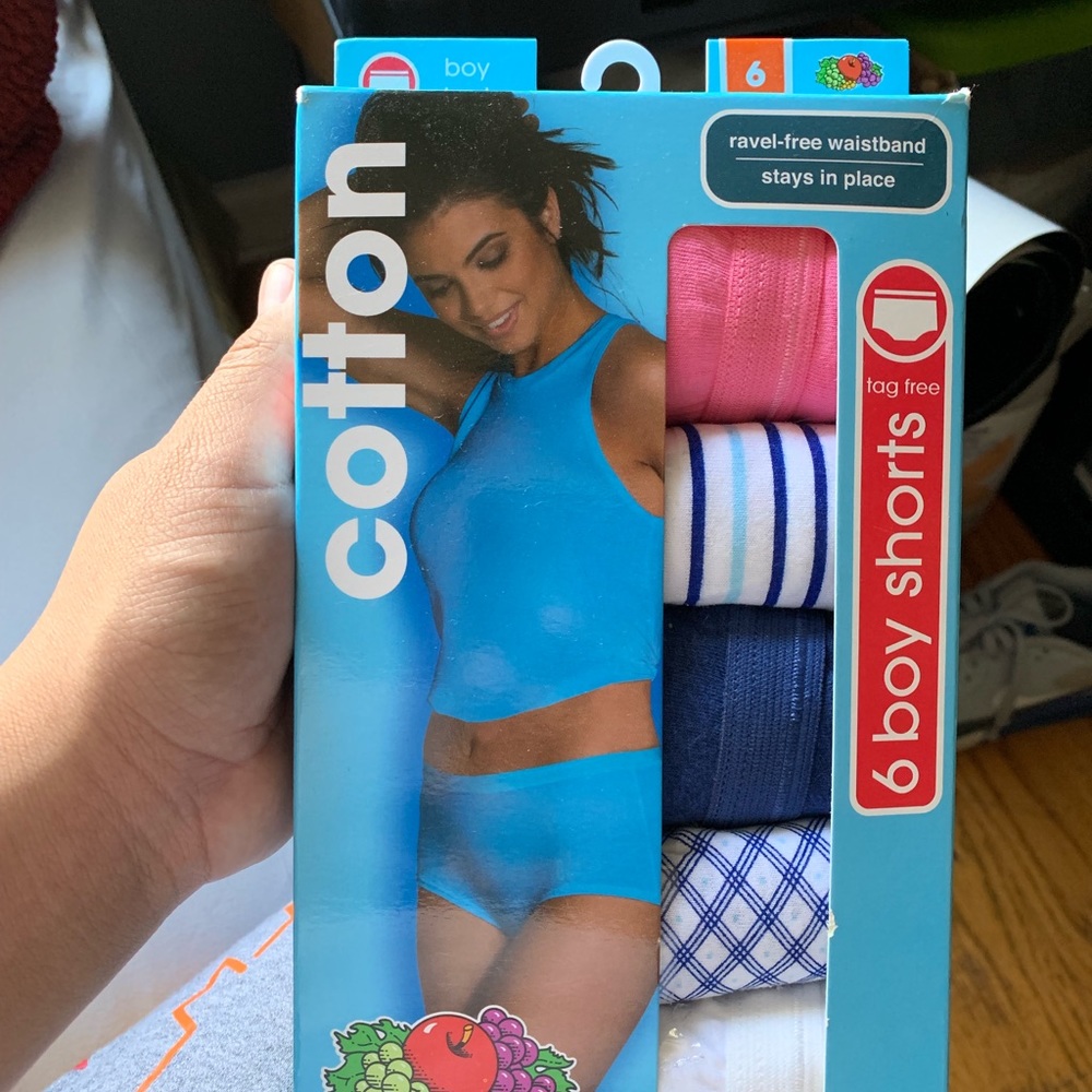 Women’s fruit of the loom size medium
